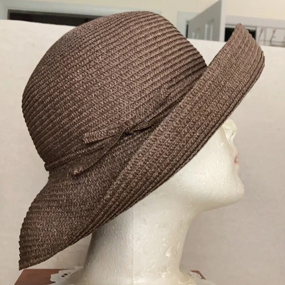 Vintage Liz Claiborne straw hat - Picture 4 of 7